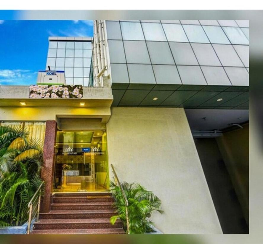 Hotel Titanium Tower Chennai Exterior photo